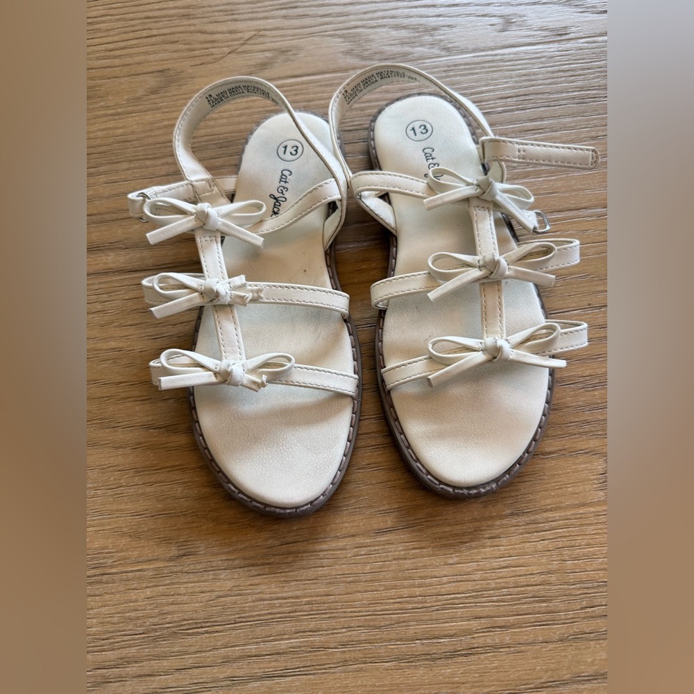 Cat & Jack White Bow Sandals for girls